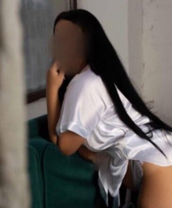 Приглашаю вас в мир наслаждения и истинного удовольствия. У меня имеется разнообразие услуг, среди которых горячий эротический массаж, ласковый классический секс, фантастический минет и многое другое. Фото 100% настоящие. Живу в Москве и с удовольствием встречусь с вами в уютной обстановке моей апартаментов. Позвольте себе ощутить настоящую страсть и расслабление, со мной вы забудете о повседневности и откроете новые грани наслаждения. Обещаю, ты не пожалеешь об этой встрече! 💋 7996, 25 лет